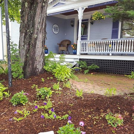 Holidae House Bed & Breakfast ベセル エクステリア 写真