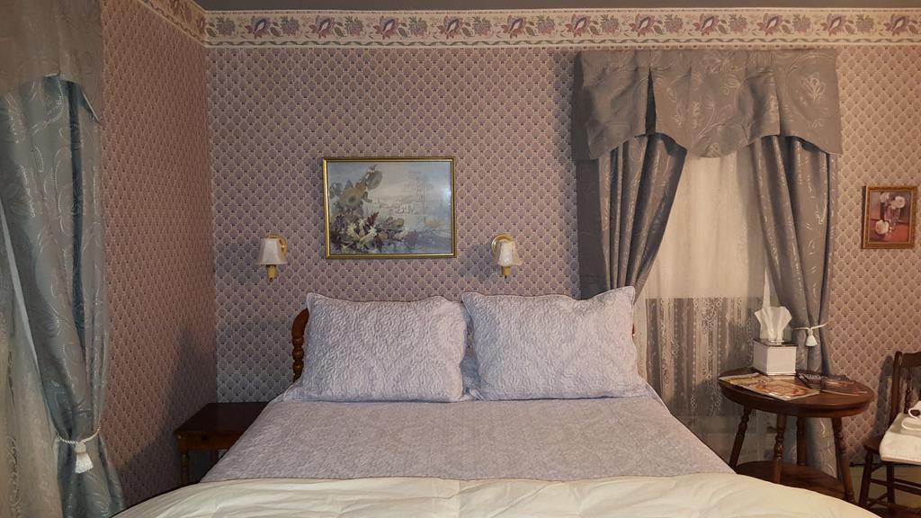 Holidae House Bed & Breakfast ベセル エクステリア 写真