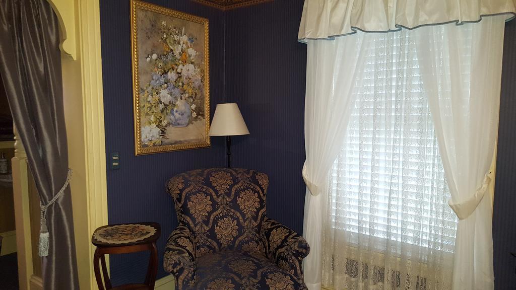 Holidae House Bed & Breakfast ベセル エクステリア 写真