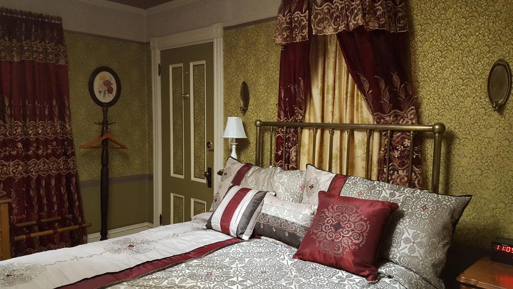 Holidae House Bed & Breakfast ベセル エクステリア 写真