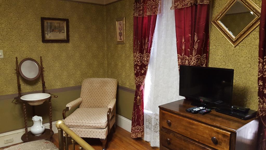 Holidae House Bed & Breakfast ベセル エクステリア 写真