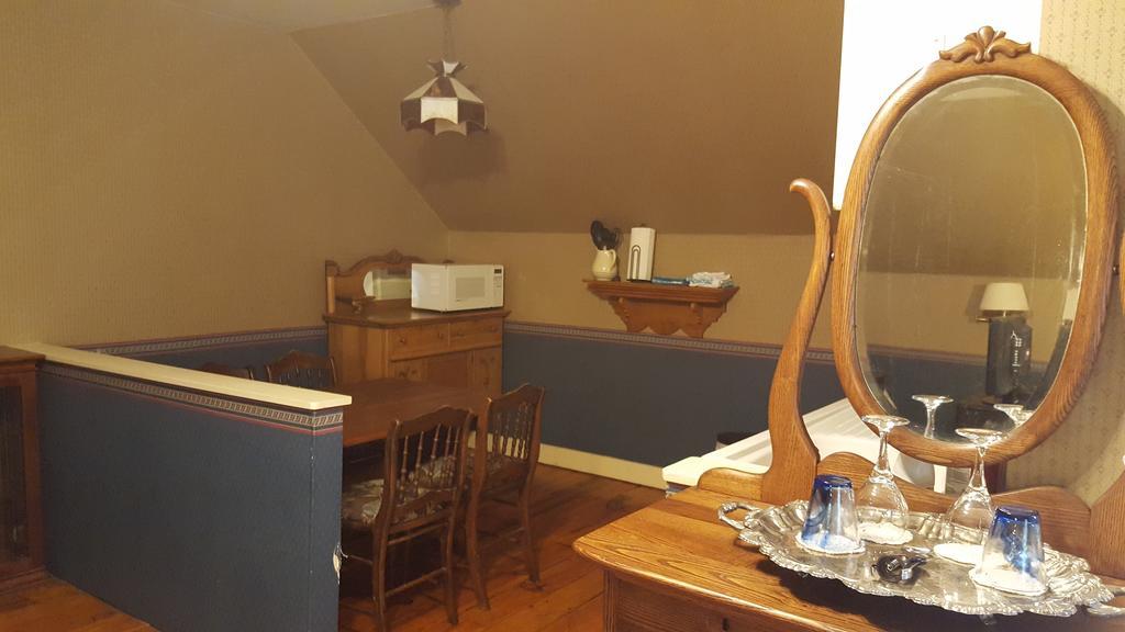 Holidae House Bed & Breakfast ベセル エクステリア 写真